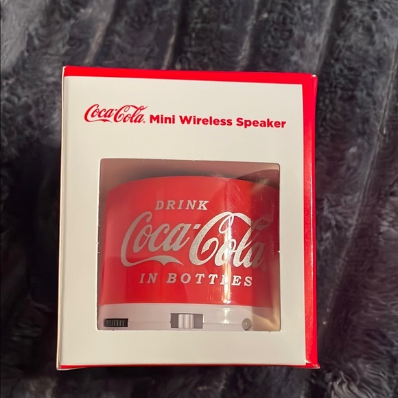 Coca Cola Other - Coca-Cola Mini Wireless Speaker